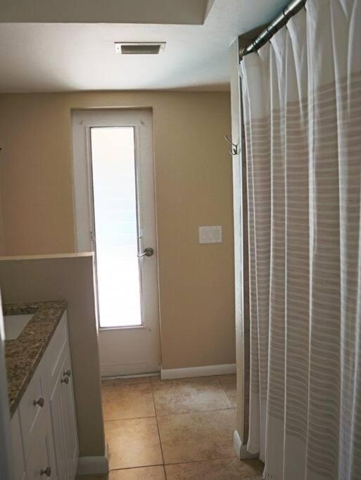 Cozy Retreat, Heated Pool, Water Canal, Bikes,3 Bedroom Cape Coral Exterior photo