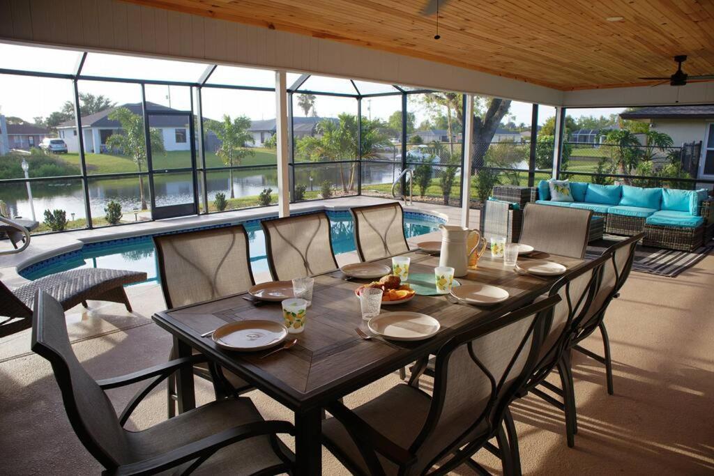 Cozy Retreat, Heated Pool, Water Canal, Bikes,3 Bedroom Cape Coral Exterior photo