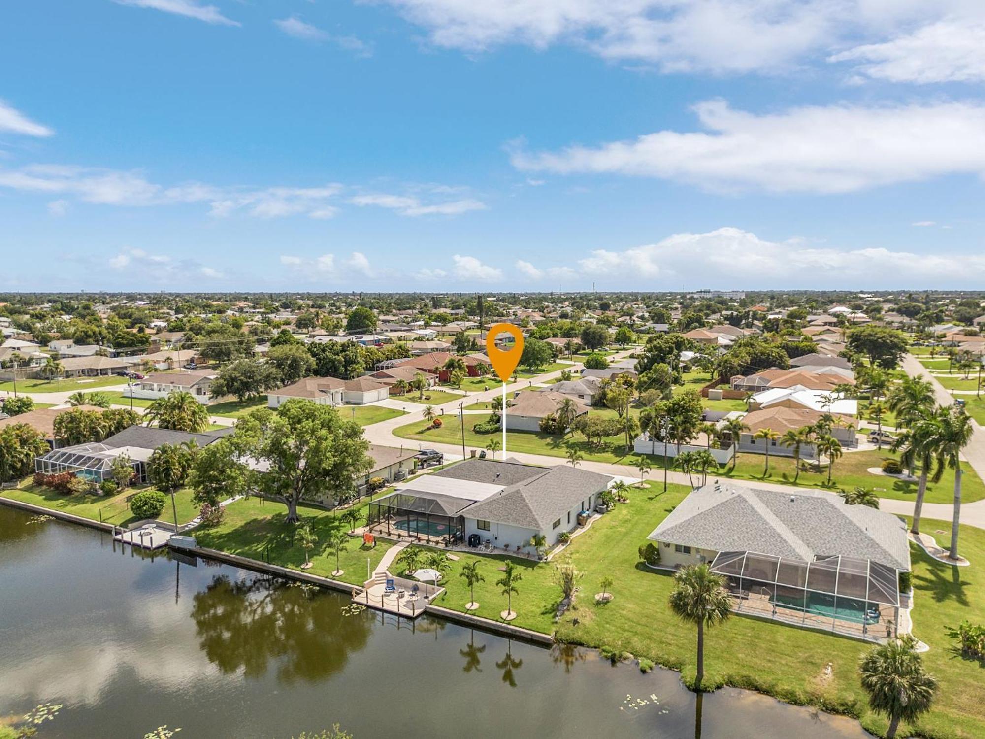 Cozy Retreat, Heated Pool, Water Canal, Bikes,3 Bedroom Cape Coral Exterior photo